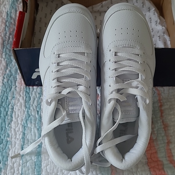 Fila brand new white sneakers - Picture 8 of 9